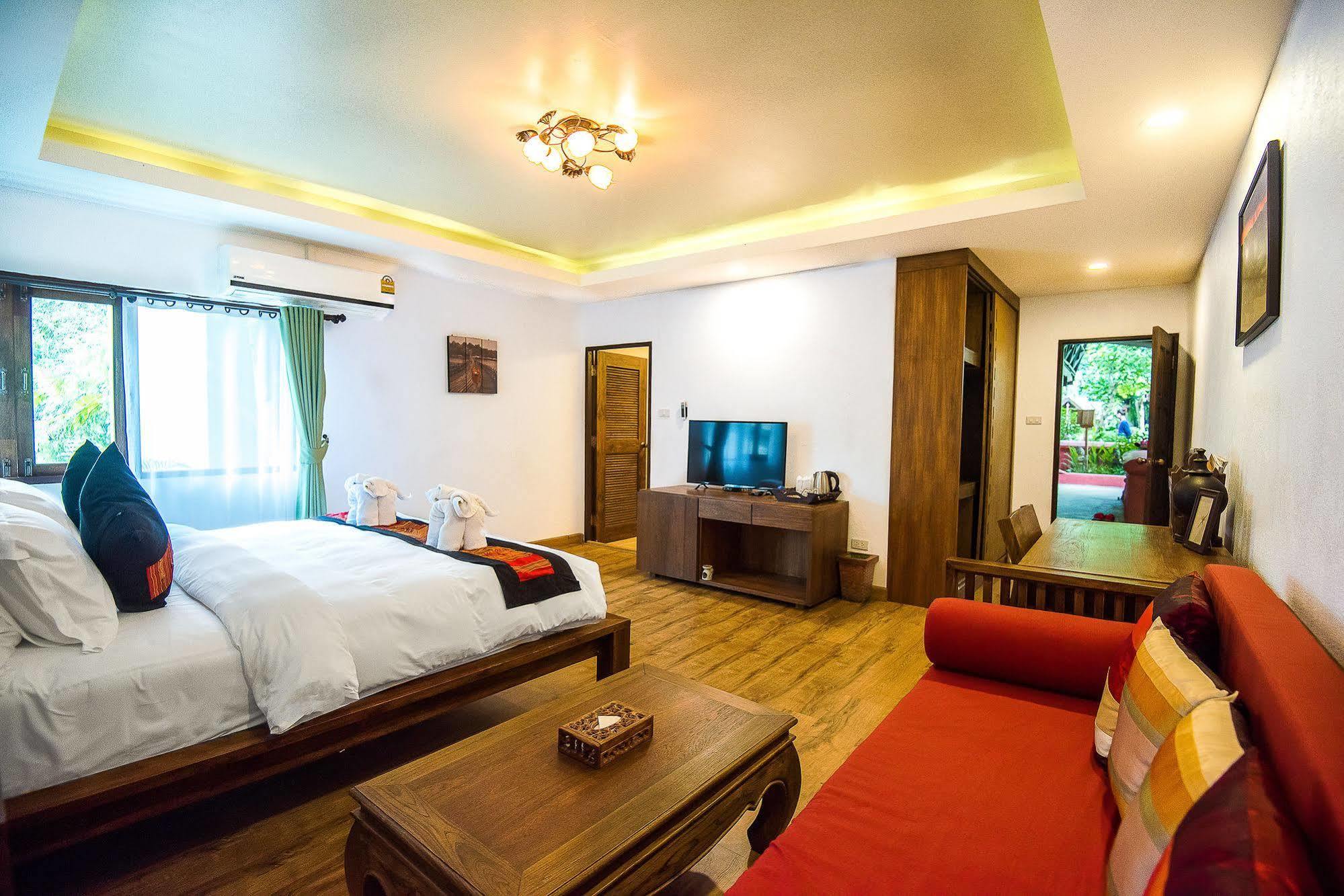 E-Outfitting Doikham Resort Csiangmaj Kültér fotó